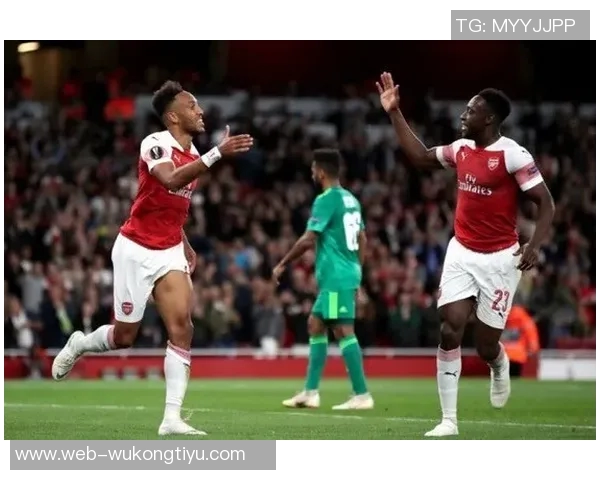 卡拉布里亚欧联赛场精彩进球技巧与速度完美结合撼动对手防线 卡拉布里亚欧联赛场精彩进球技巧与速度完美结合撼动对手防线